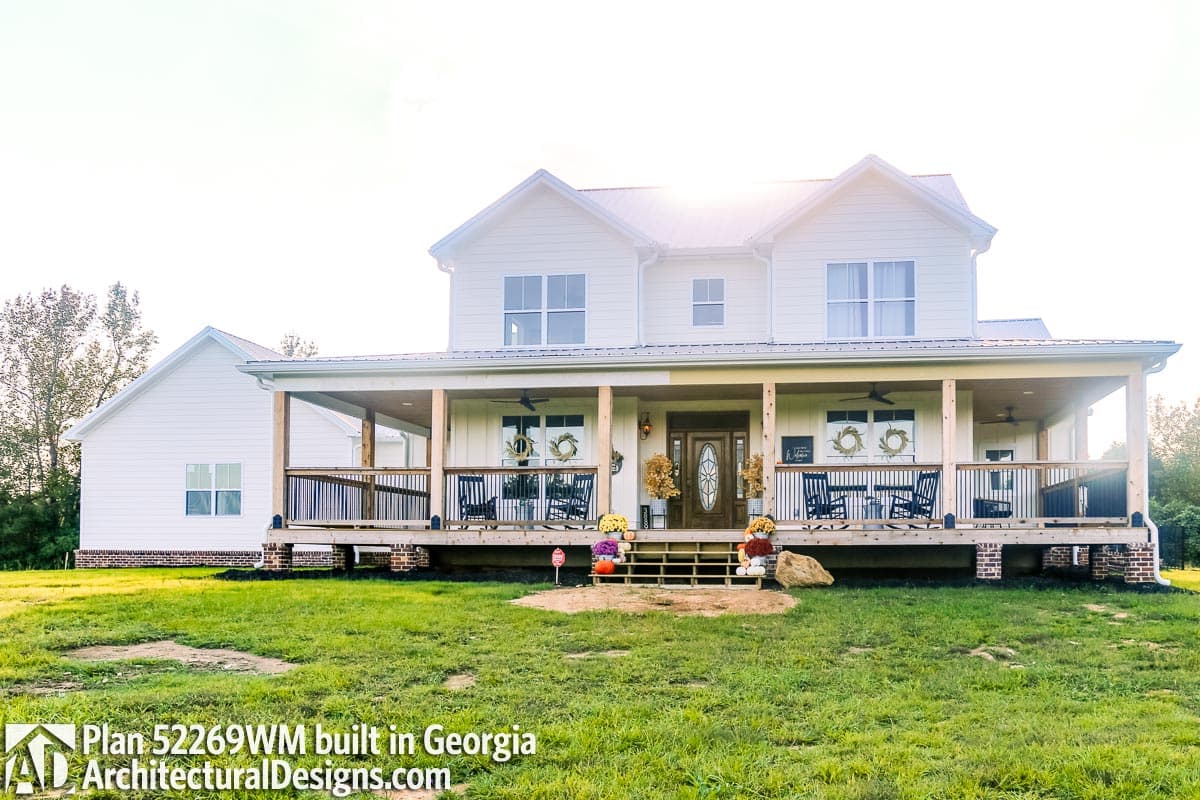 build gallery item - Modern Farmhouse Plan 52269WM Comes to Life in Tennessee