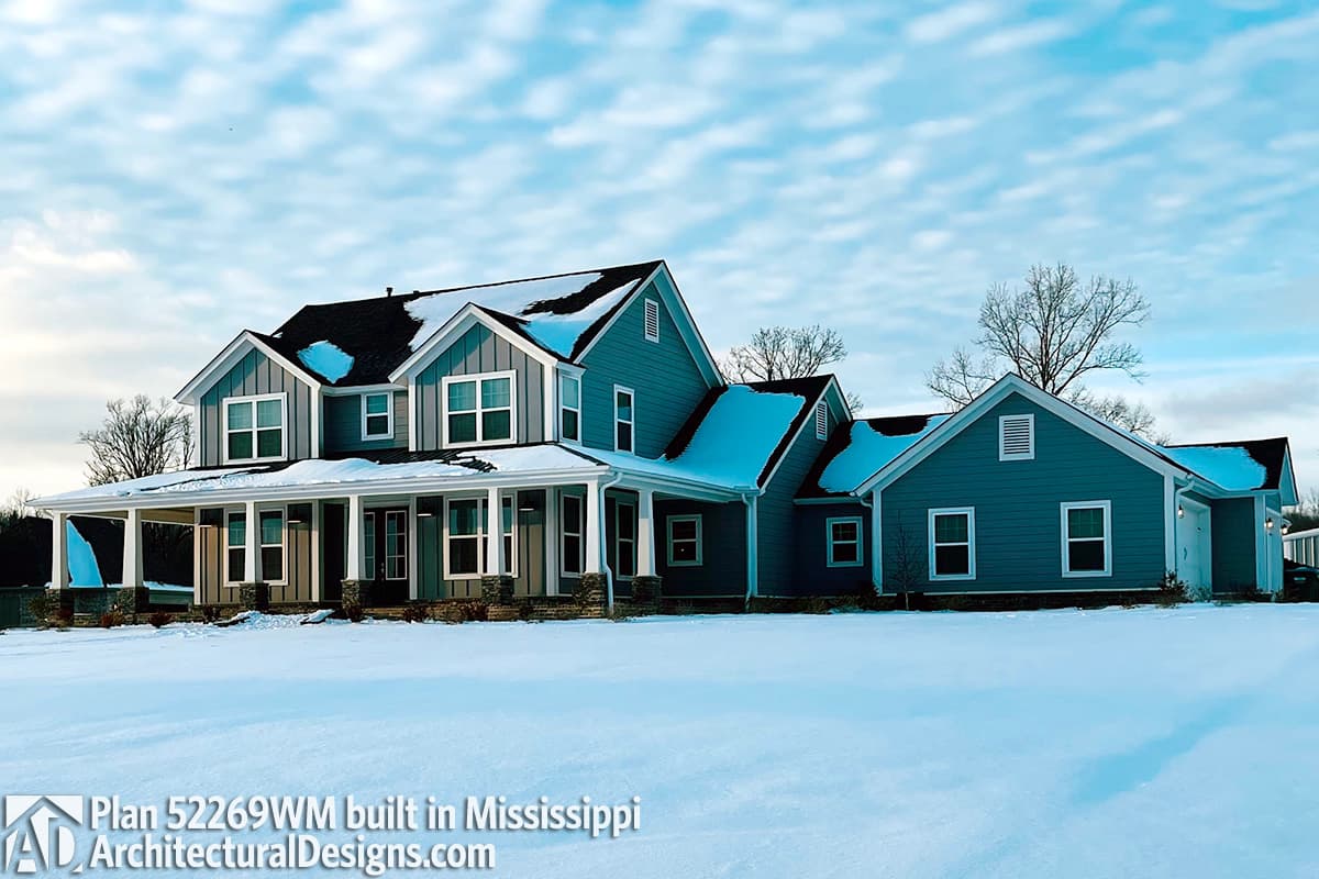 build gallery item - Modern Farmhouse Plan 52269WM Comes to Life in Tennessee
