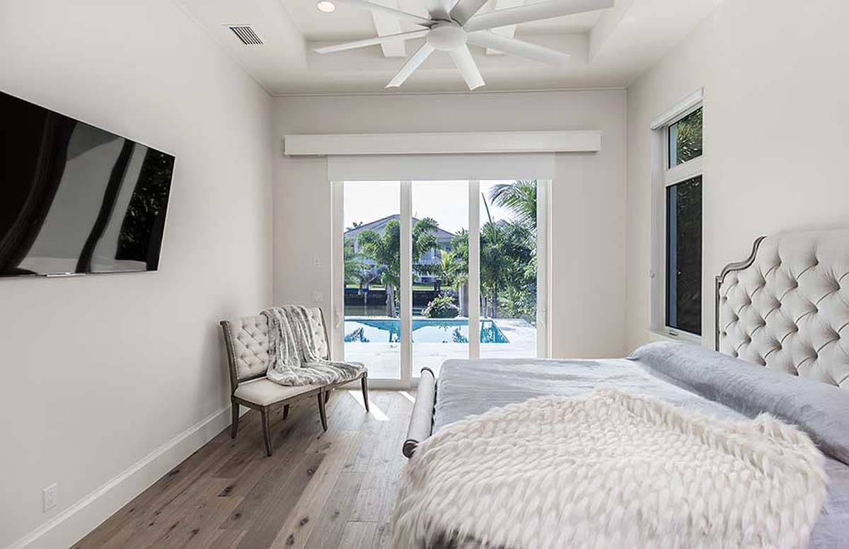 Plan 86028BW: Coastal Contemporary Living with Wonderful Outdoor Spaces - 2986 Sq Ft - Image #8 - Coastal, Coastal Contemporary, Contemporary, Florida-Style, New American, Southern, Transitional