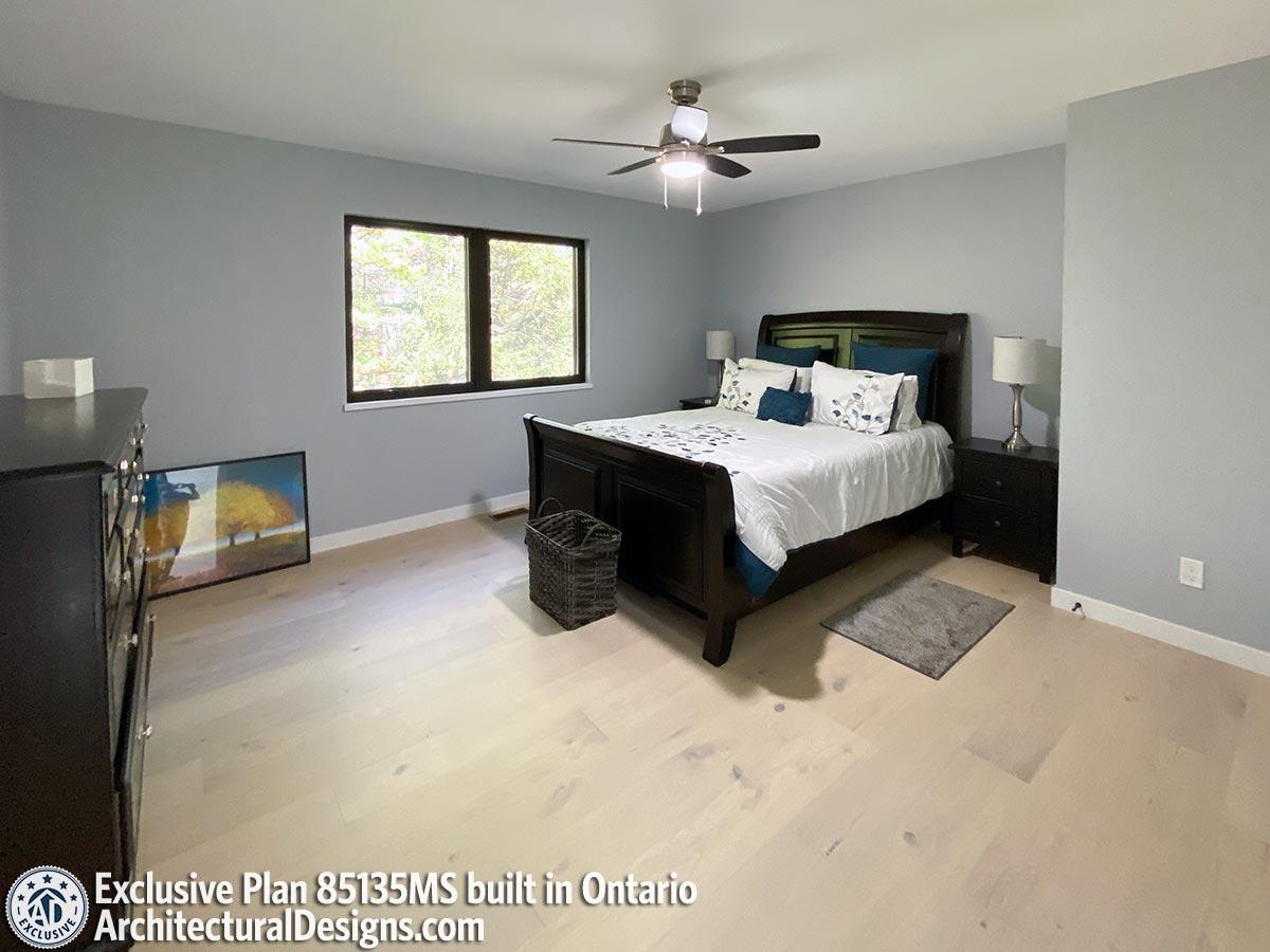 Client Photo id:  352849