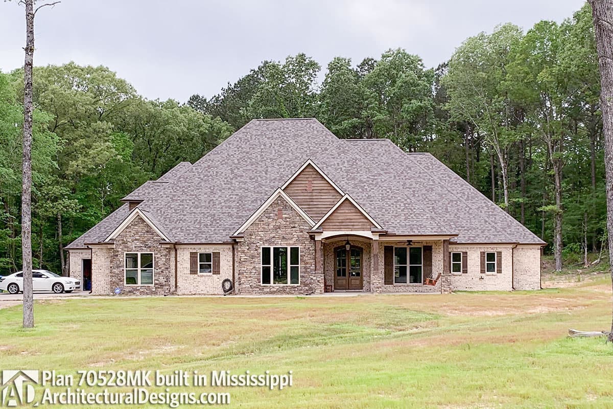 Plan 70528MK: 4 Bed Southern Home Plan with Rustic Elegance - Image #5 - Country, Southern, Traditional