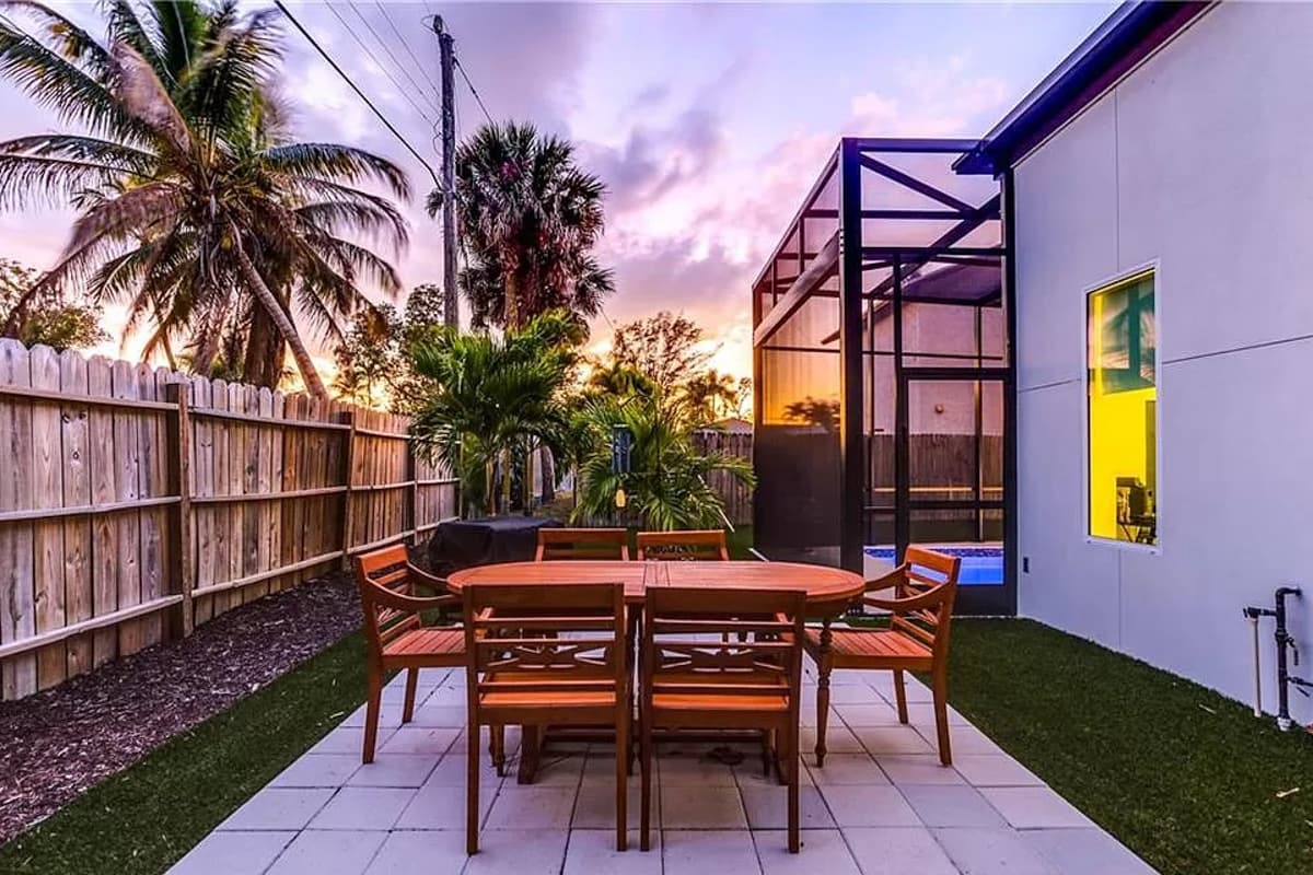 Plan 31846DN: Modern House Plan with Upstairs Lounge and Balcony - 2583 Sq Ft - Image #22 - Contemporary, Mid Century Modern, Modern