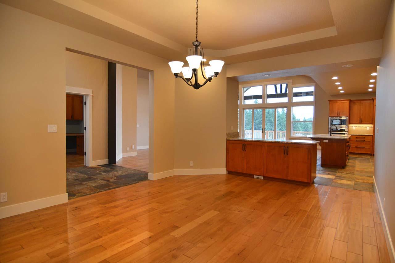 Plan 72846DA: Eye-Catching Craftsman with Vaulted Great Room