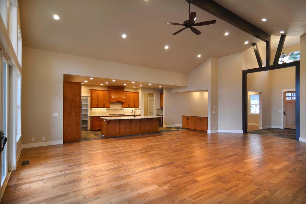 Plan 72846DA: Eye-Catching Craftsman with Vaulted Great Room