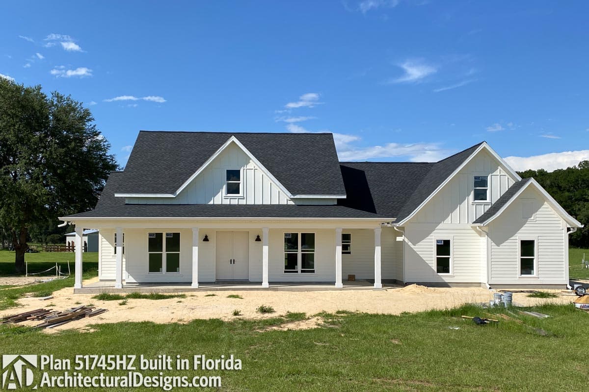 Plan 51745HZ: Country House Plan with Flex Space and Bonus Room - 2469 Sq Ft - Image #12 - Country, Farmhouse, Traditional