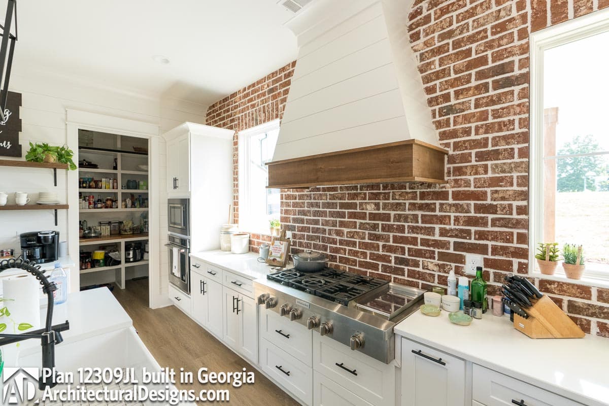 Client Photo id:  381449