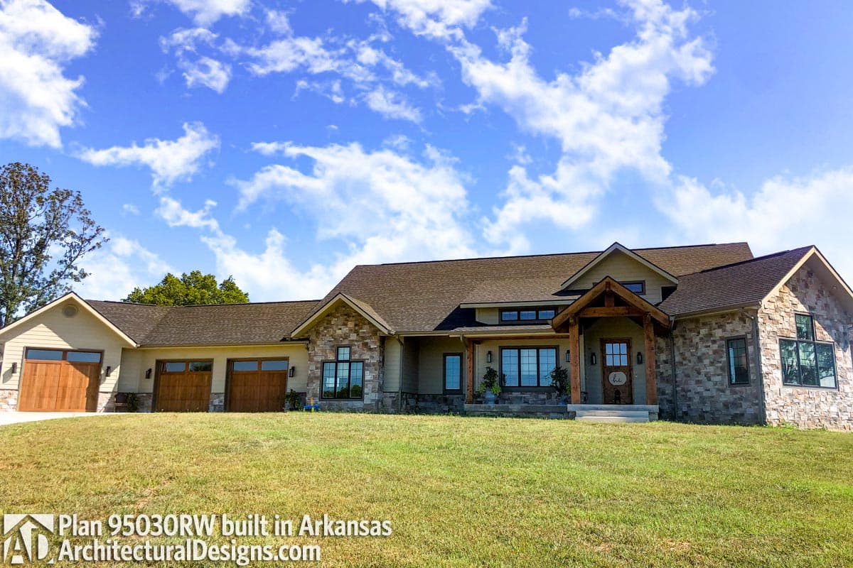 build gallery item - House Plan 95030RW Comes to Life in Arkansas