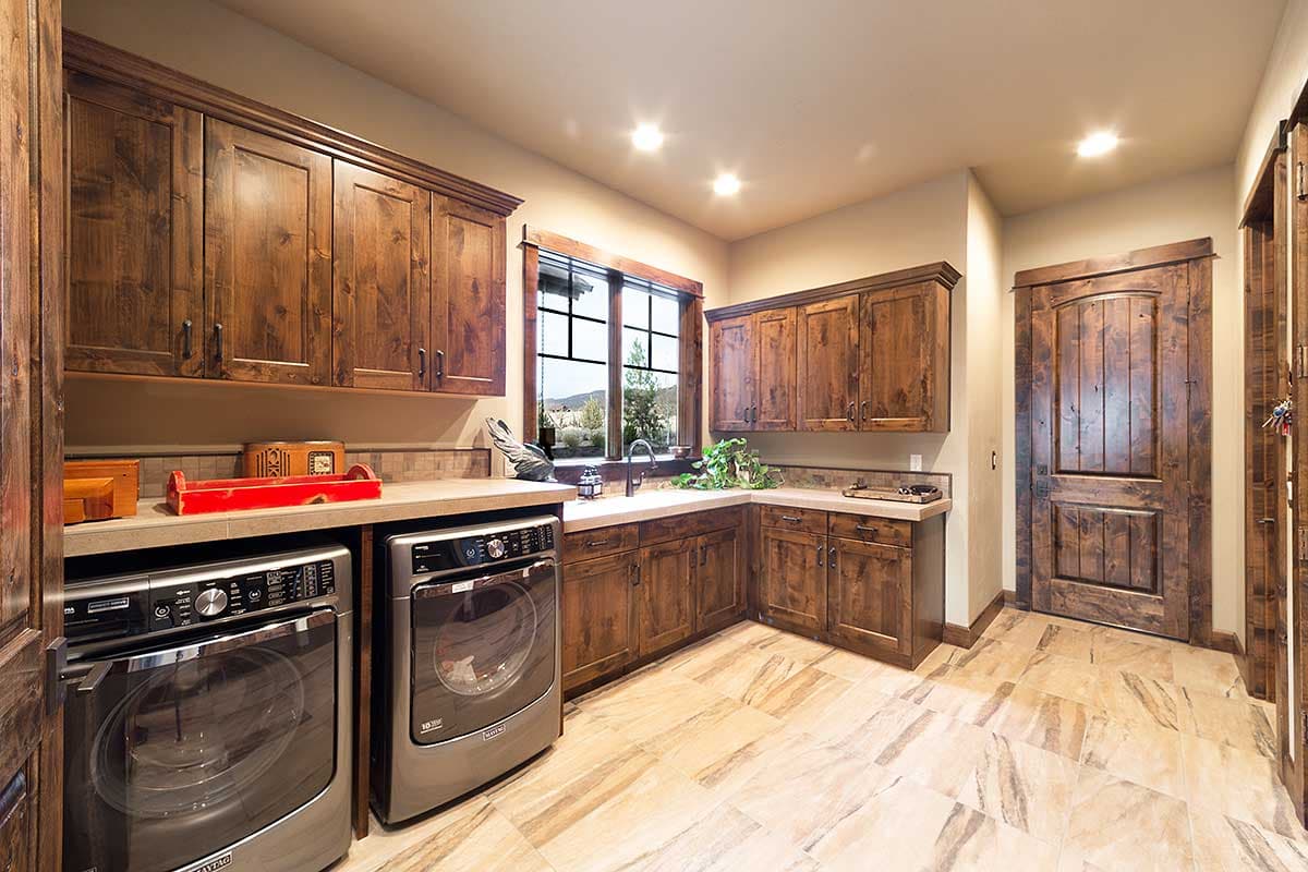 Plan 54226HU: Exceptional 3 Bedroom Craftsman with Bonus Room  - Image #15 - Craftsman, Mountain, Northwest, Rustic