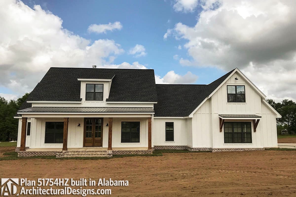 build gallery item - Modern Farmhouse Plan 51754HZ comes to life in Alabama (again)!