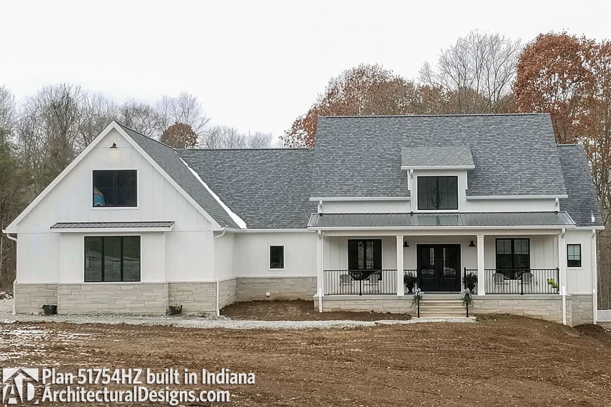 Plan 51754HZ: Modern Farmhouse Plan with Bonus Room - 2686 Sq Ft - Image #33 - Country, Farmhouse, Modern Farmhouse, New American, Traditional