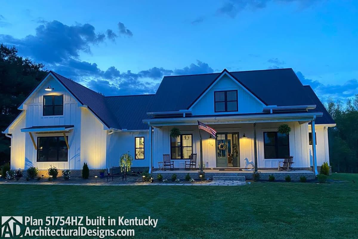 Plan 51754HZ: Modern Farmhouse Plan with Bonus Room - 2686 Sq Ft - Image #39 - Country, Farmhouse, Modern Farmhouse, New American, Traditional