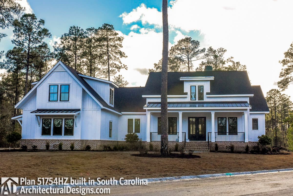 Plan 51754HZ: Modern Farmhouse Plan with Bonus Room - 2686 Sq Ft - Image #18 - Country, Farmhouse, Modern Farmhouse, New American, Traditional