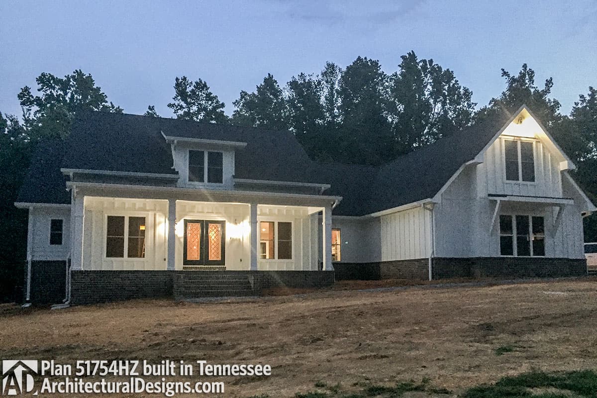 build gallery item - Modern Farmhouse Plan 51754HZ Comes to Life in Mississippi