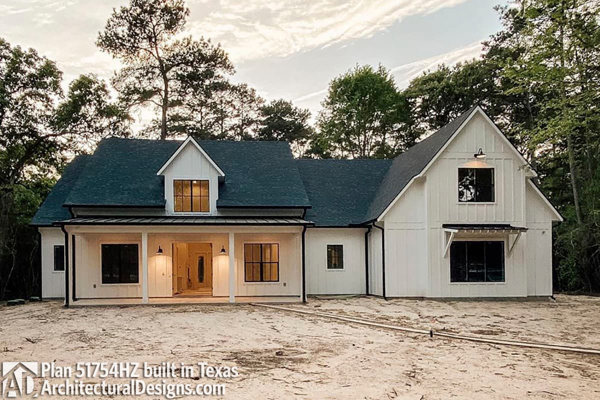 Plan 51754HZ: Modern Farmhouse Plan with Bonus Room - 2686 Sq Ft - Image #44 - Country, Farmhouse, Modern Farmhouse, New American, Traditional