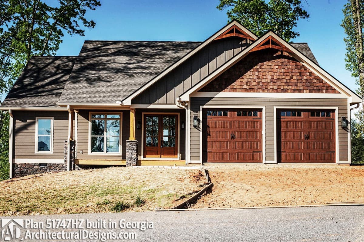 Plan 51747HZ: 3-Bed Craftsman House Plan with Optional Outdoor Kitchen - 1657 Sq Ft - Image #11 - Cottage, Country, Craftsman, Northwest, Southern