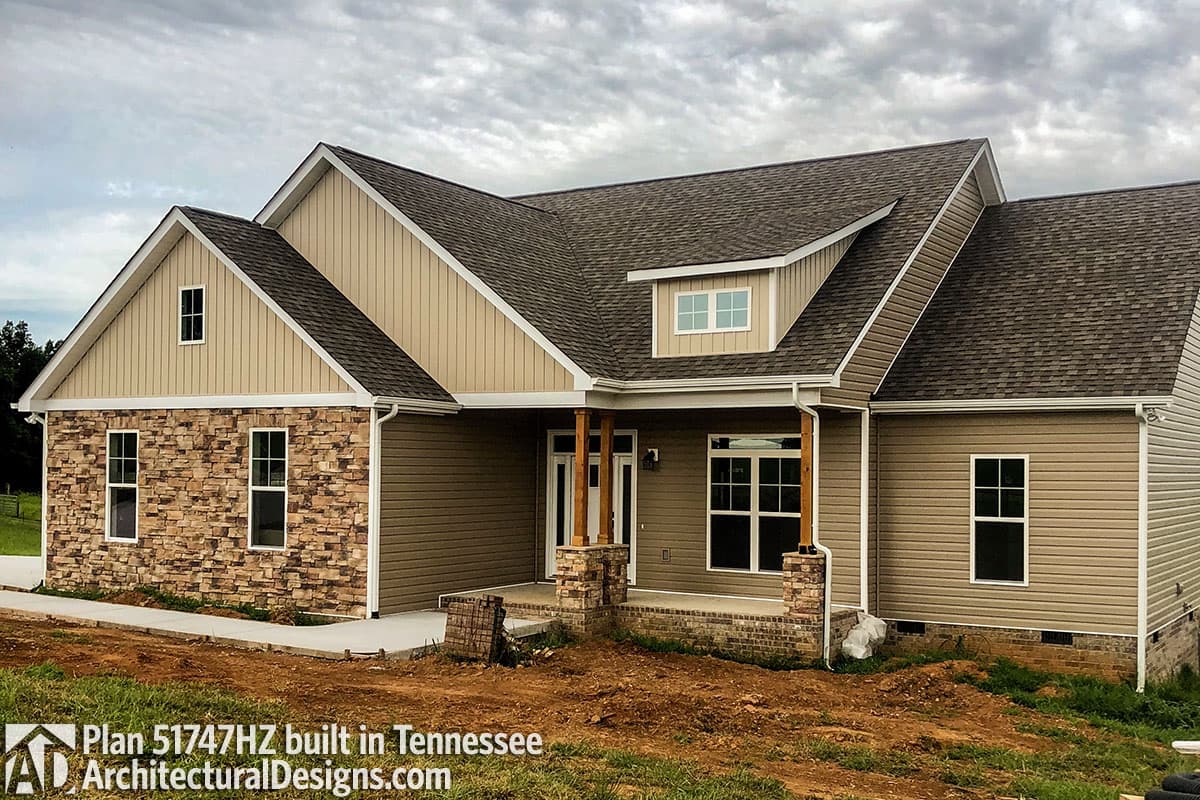 Plan 51747HZ: 3-Bed Craftsman House Plan with Optional Outdoor Kitchen - 1657 Sq Ft - Image #5 - Cottage, Country, Craftsman, Northwest, Southern