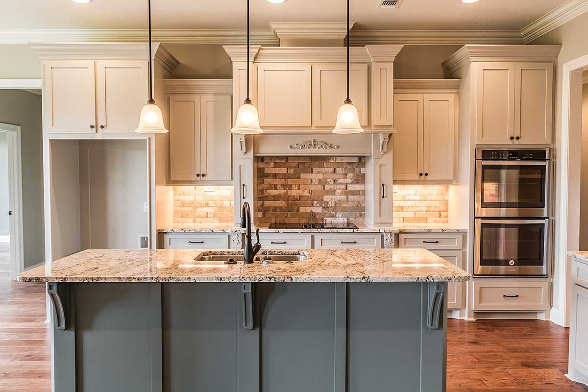 Plan 51750HZ: 4 Bed Craftsman with Open Concept Living Space and Bonus Room - Image #14 - Country, Traditional