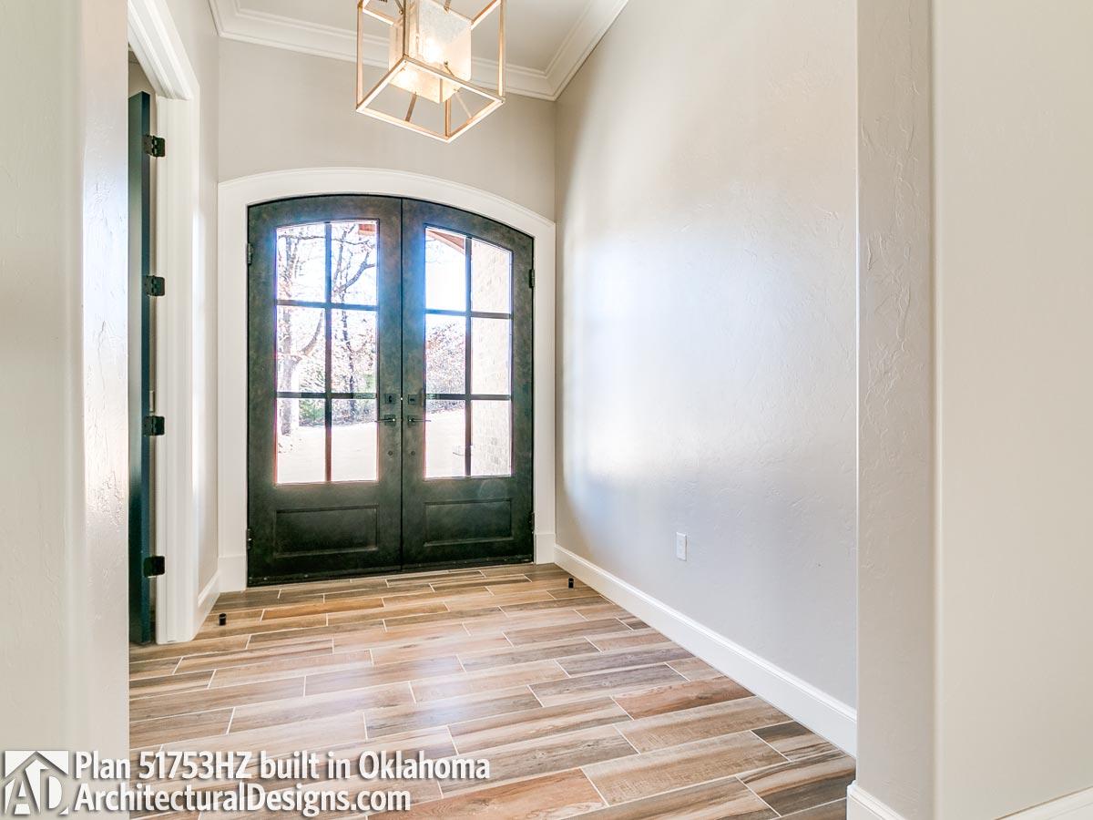 Client Photo id:  299810