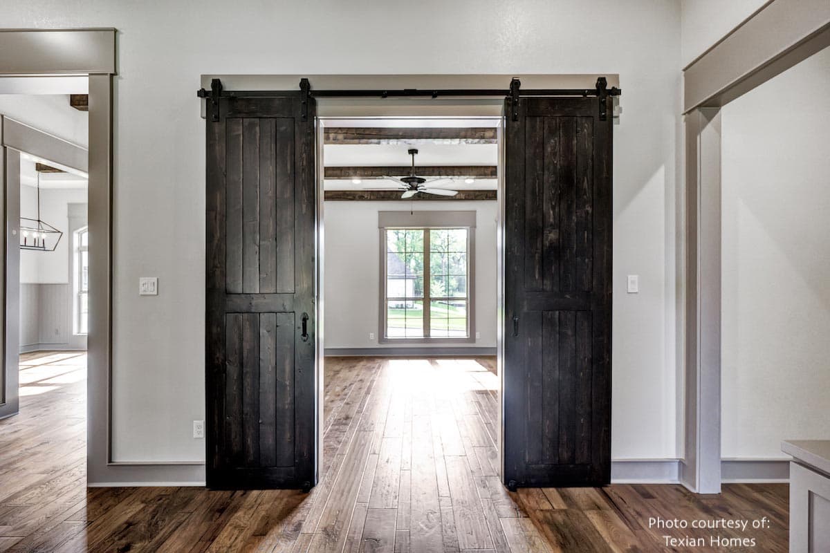 Plan 60699ND: European House Plan with Vaulted Great Room - 2661 Sq Ft - Image #10 - Craftsman, European, Southern