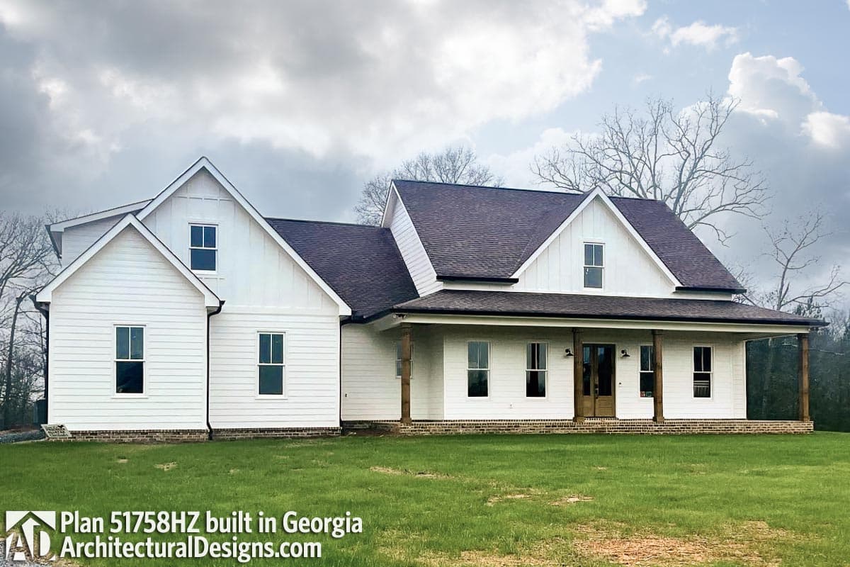 build gallery item - House Plan 51758HZ Comes to Life in Oklahoma