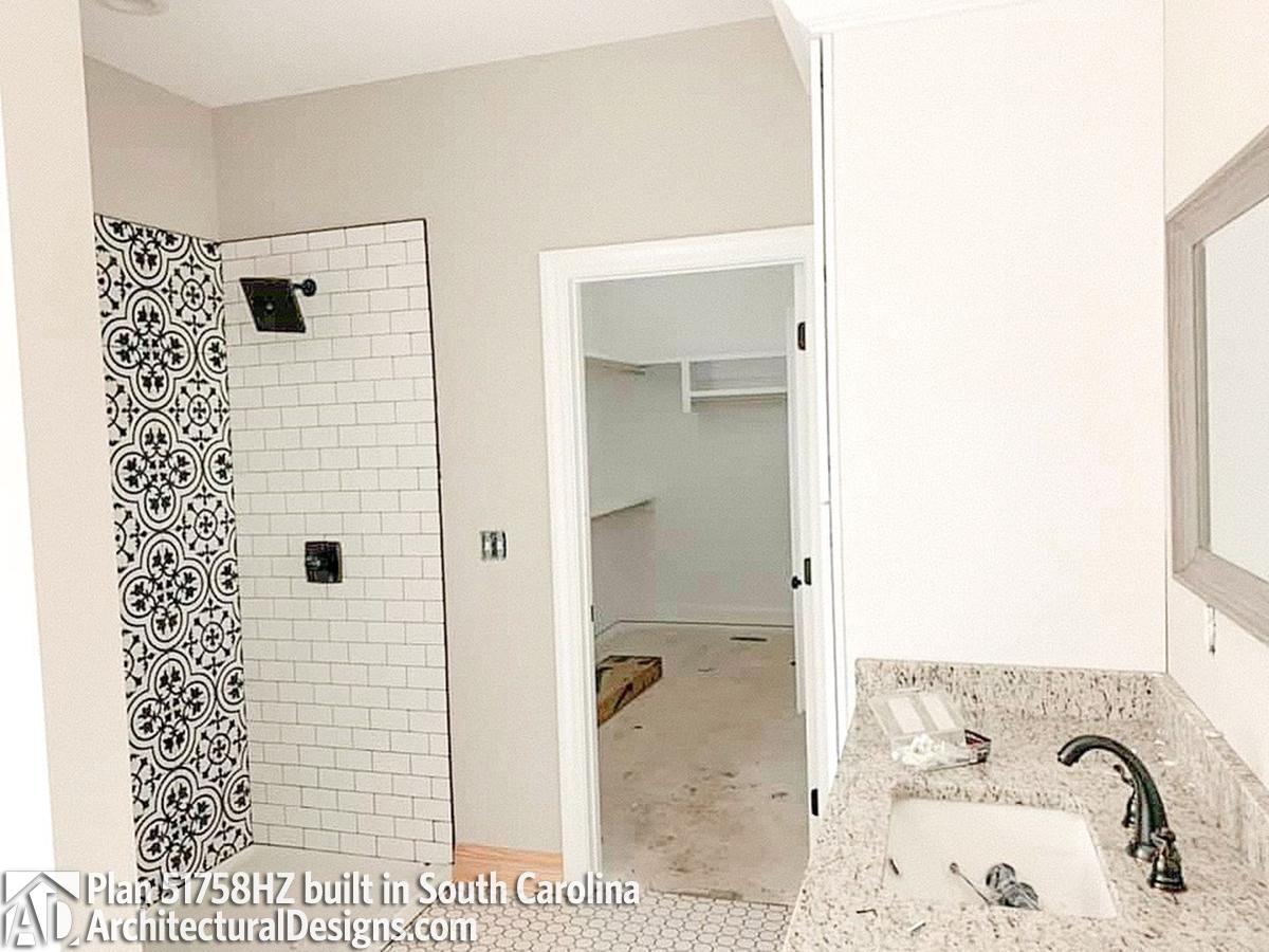 Client Photo id:  323596