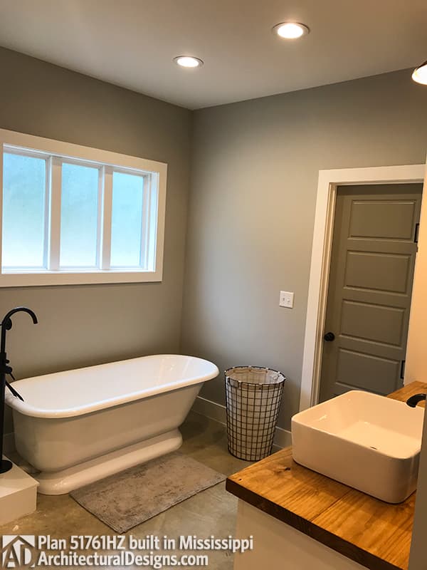 Client Photo id:  244051