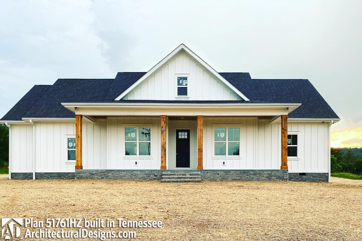 build gallery item - House Plan 51761HZ Comes to Life in Tennessee