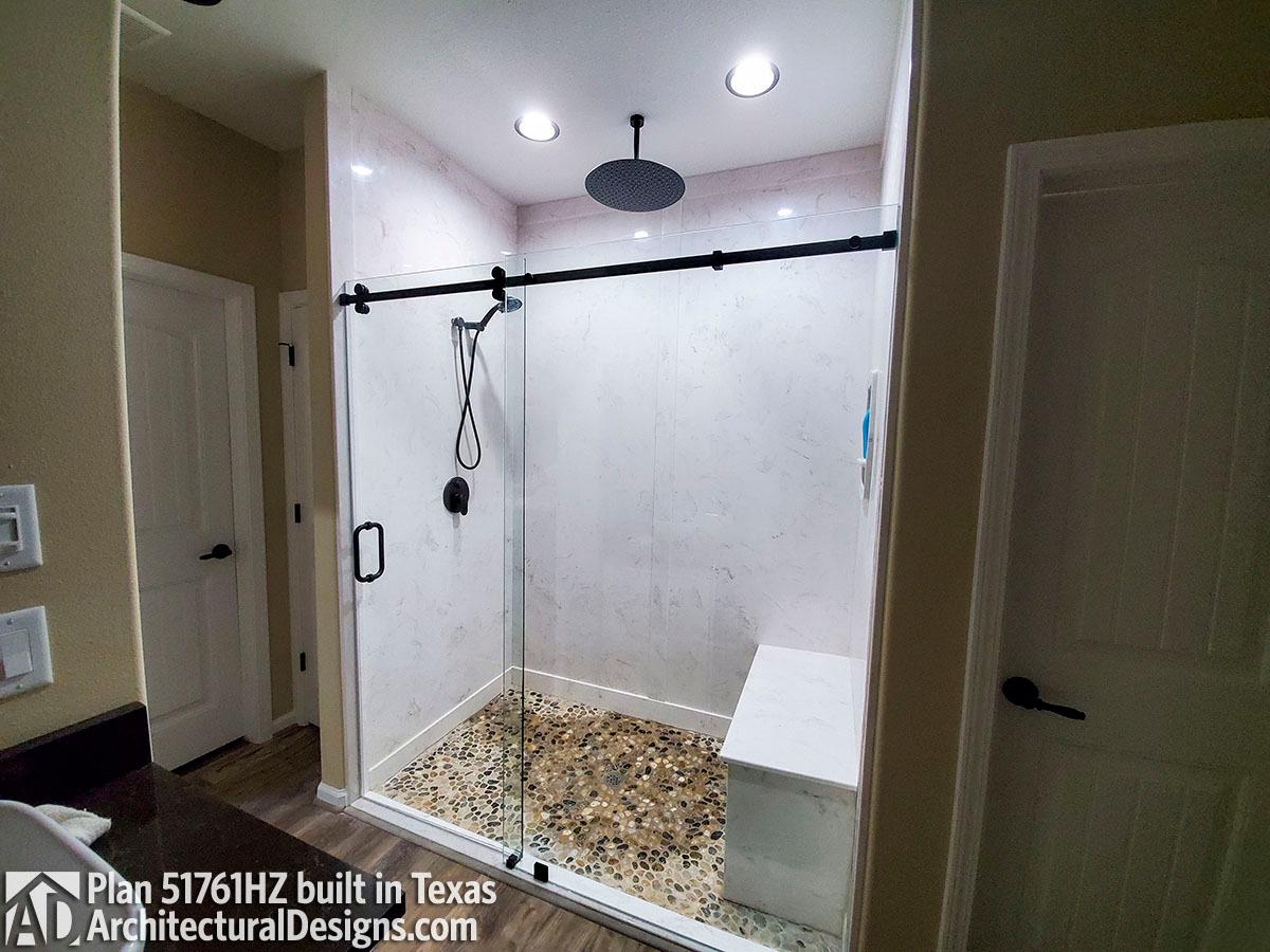 Client Photo id:  368772