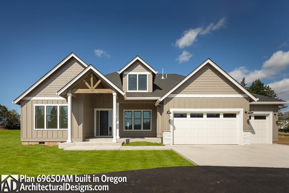 build gallery item - Craftsman House Plan 69650AM Comes to Life in Oregon