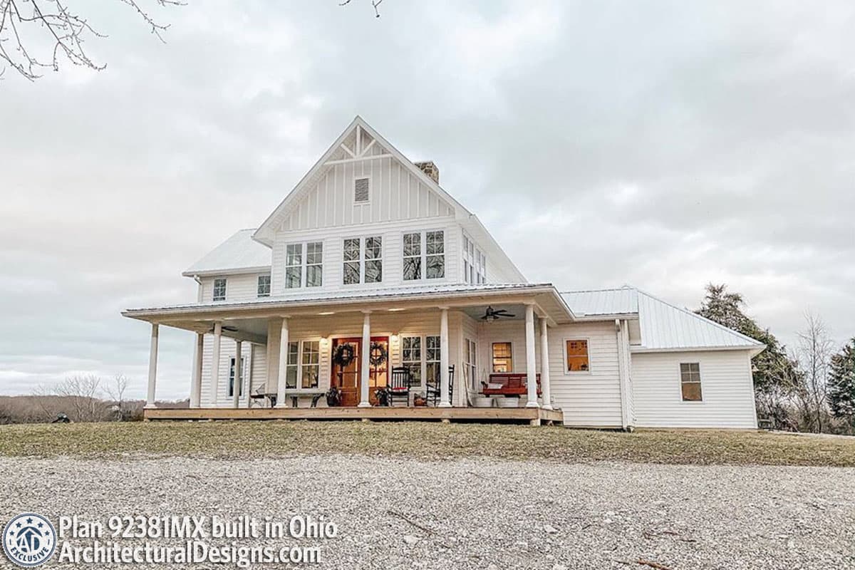 Plan 92381MX: 3-Bed Traditional Farmhouse with Great Room and Wrap-Around-Porch - 2208 Sq Ft - Image #9 - Country, Farmhouse, Modern Farmhouse, Southern, Southern Traditional, Traditional