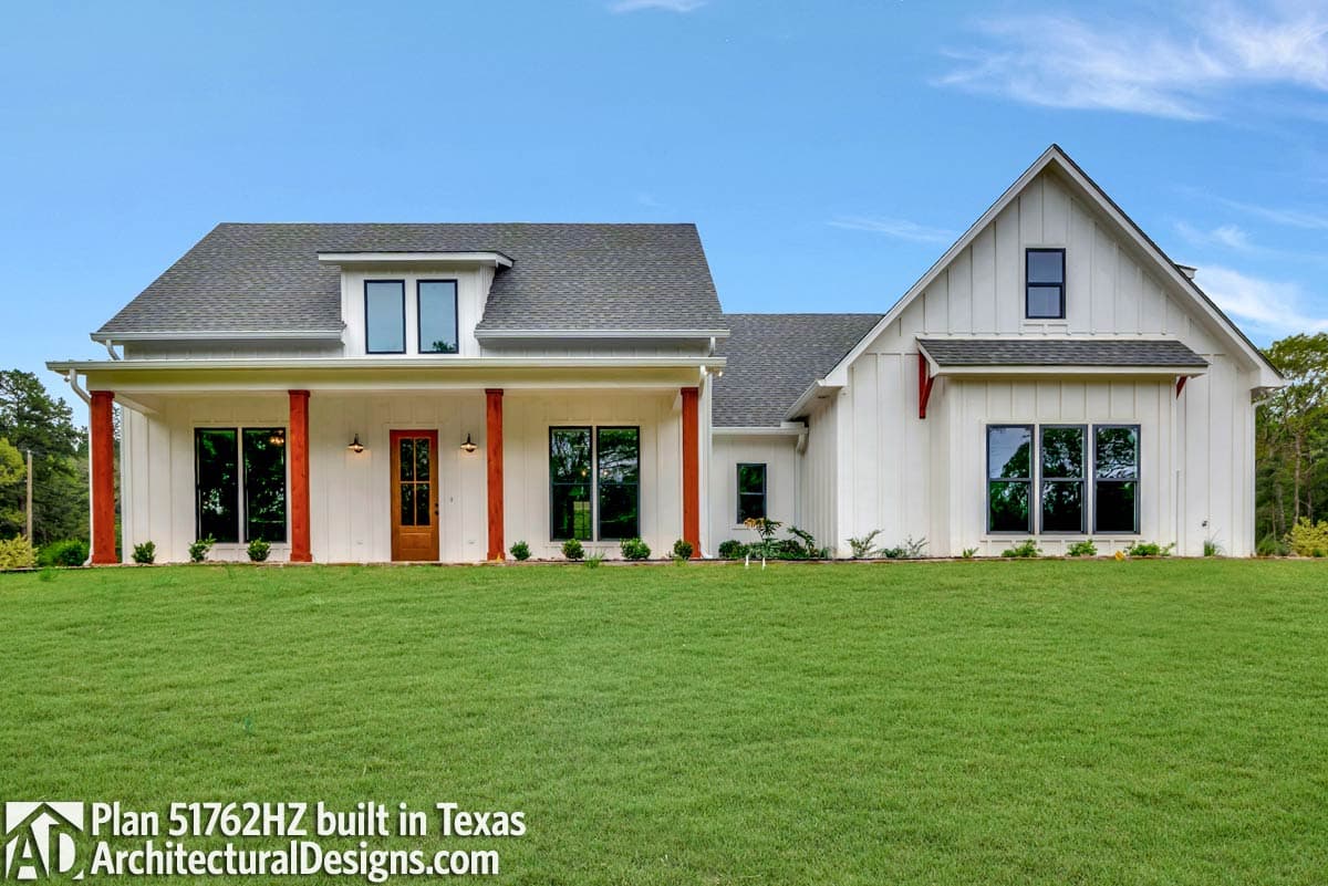 build gallery item - Modern Farmhouse Plan Comes to Life in Texas, Again!