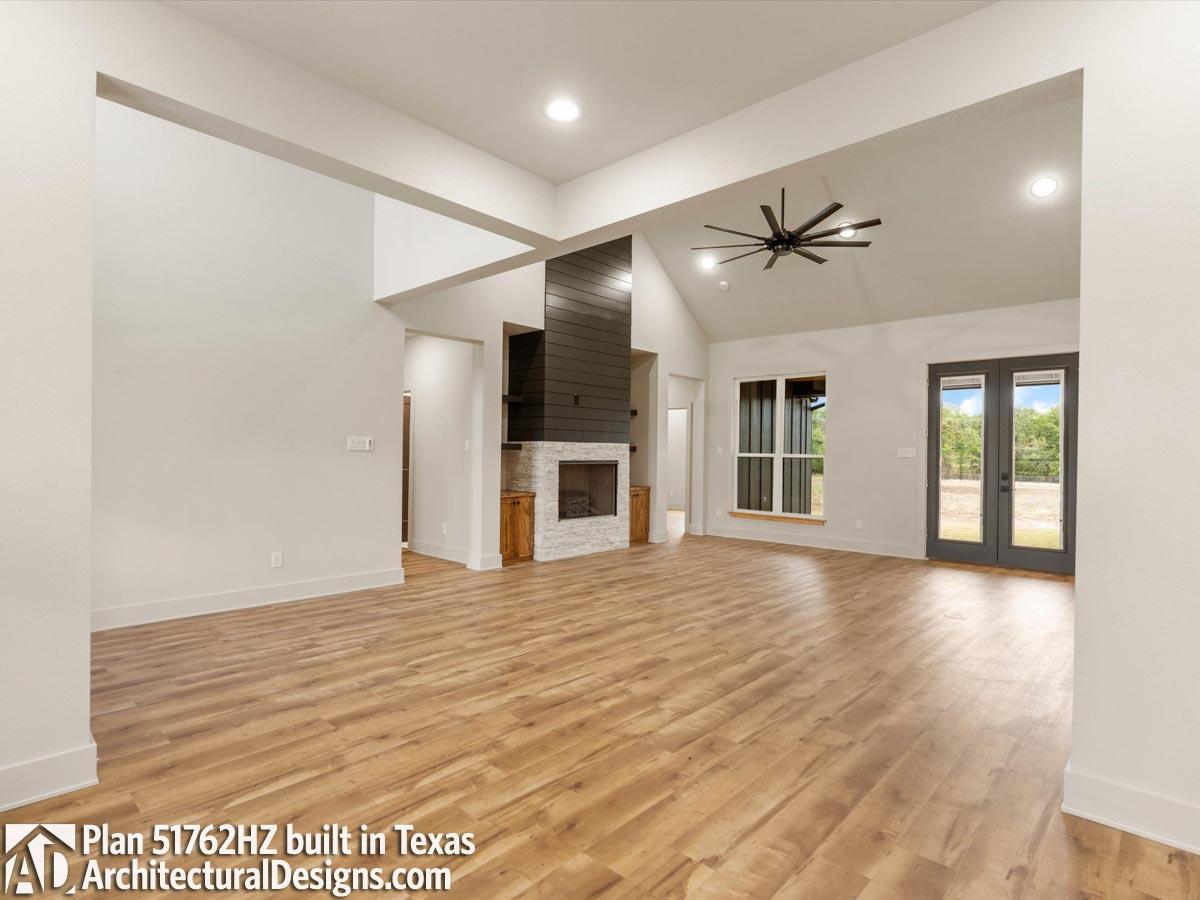 Client Photo id:  437146