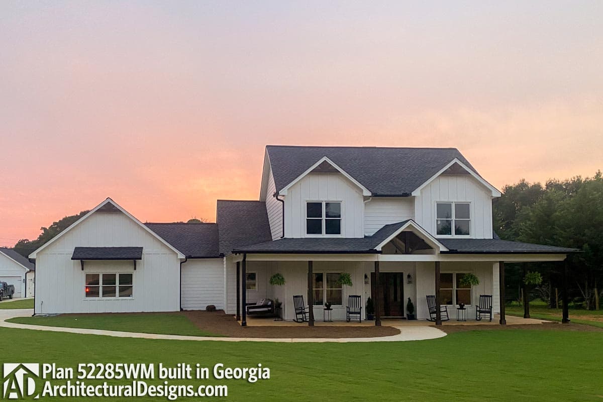 build gallery item - Farmhouse Plan 52285WM Comes to Life in Georgia