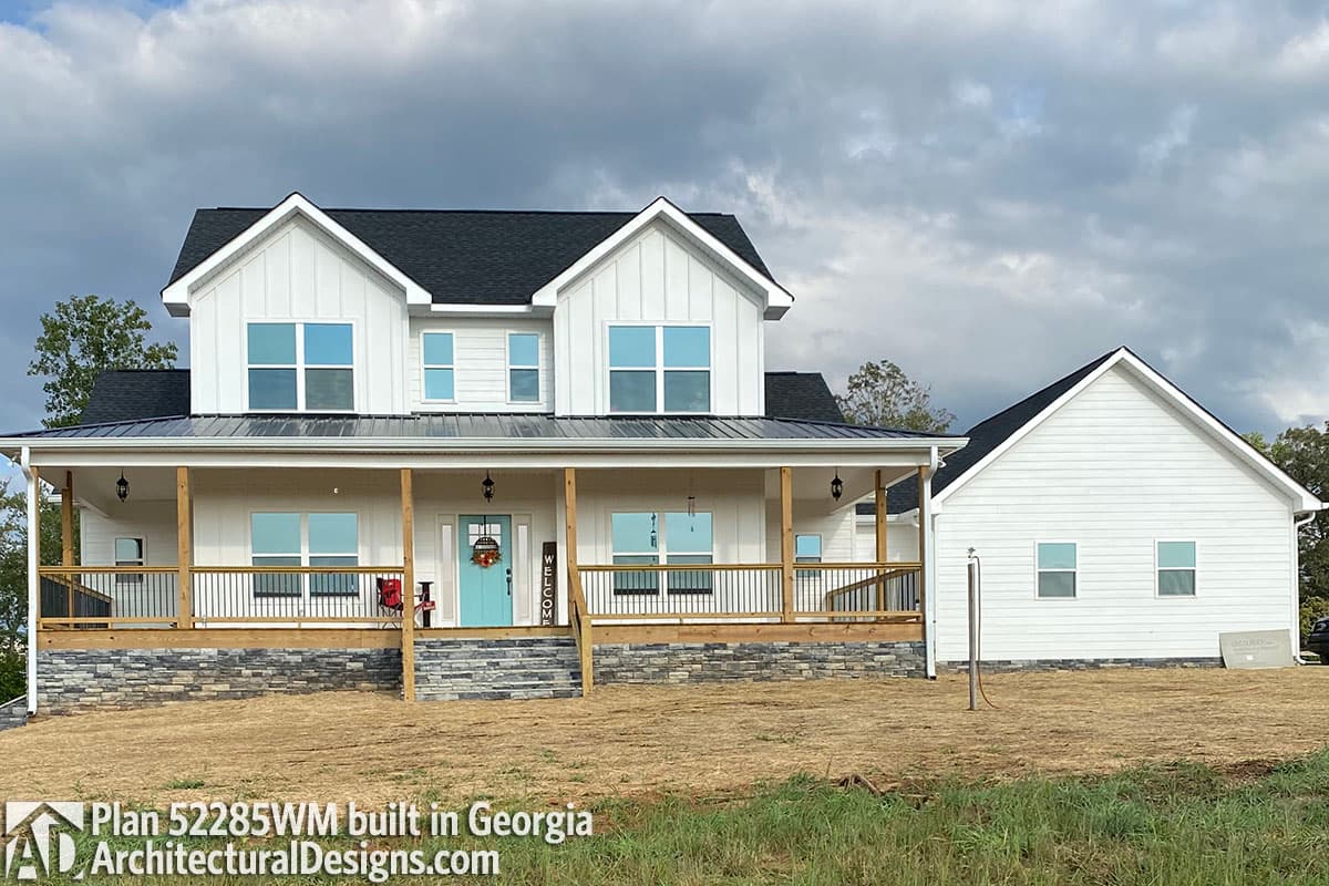 build gallery item - Farmhouse Plan 52285WM Comes to life in Georgia
