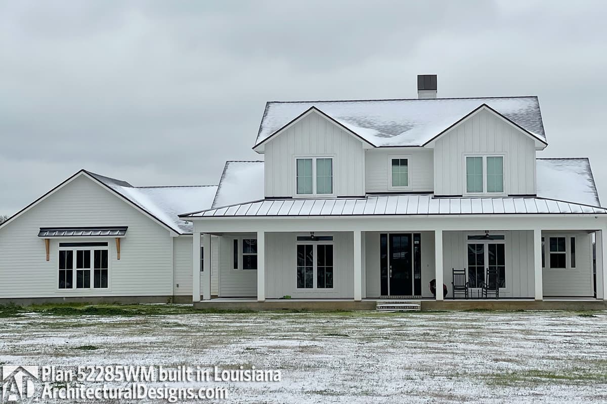 build gallery item - Farmhouse Plan 52285WM Comes to Life in Louisiana