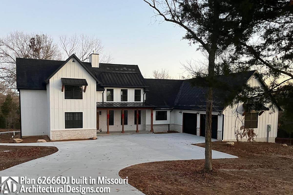 build gallery item - House Plan 62666DJ Comes to Life in Missouri 