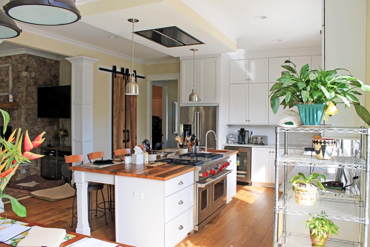 Plan 500018VV: Quintessential American Farmhouse with Detached Garage and Breezeway - 3134 Sq Ft - Image #12 - Cottage, Country, Farmhouse, Modern Farmhouse, New American, Southern, Traditional