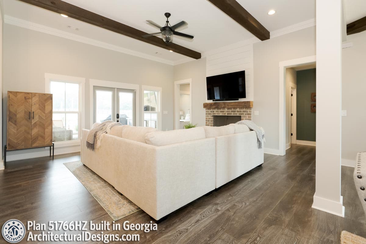 Client Photo id:  380090