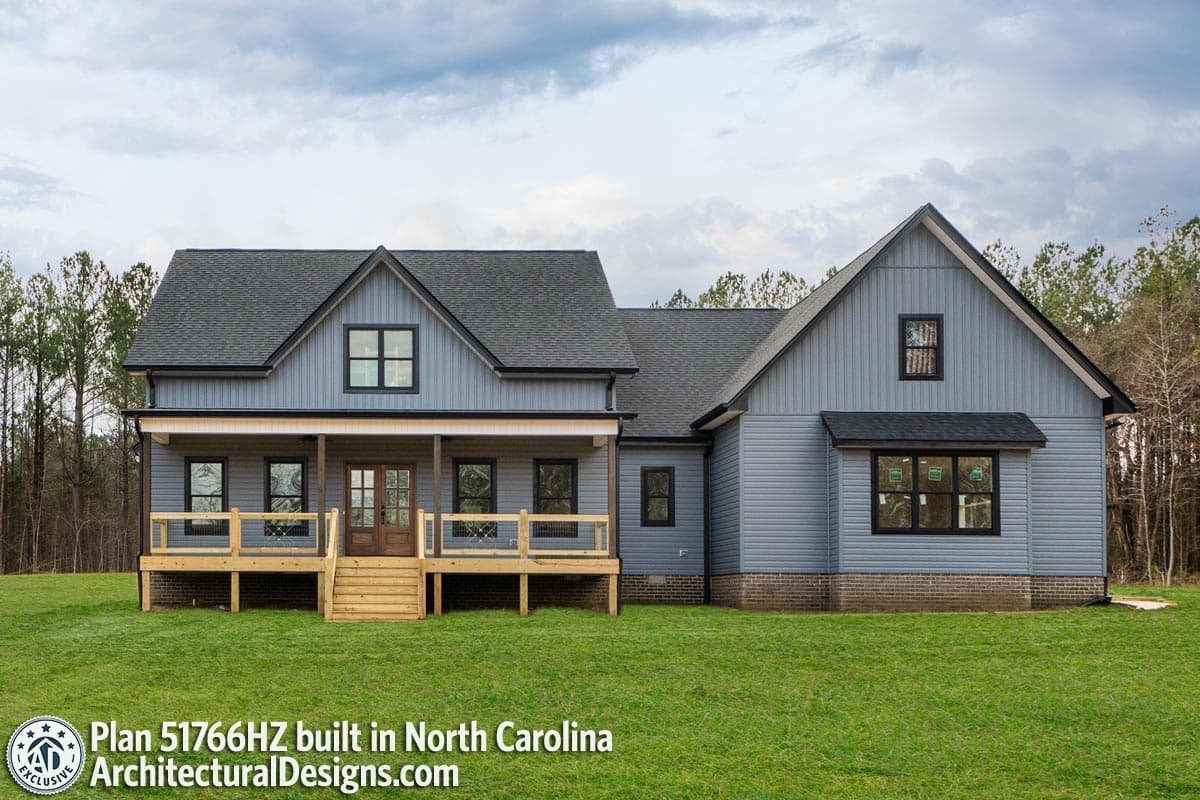 build gallery item - Exclusive Farmhouse Plan 51766HZ Comes to Life in Tennessee