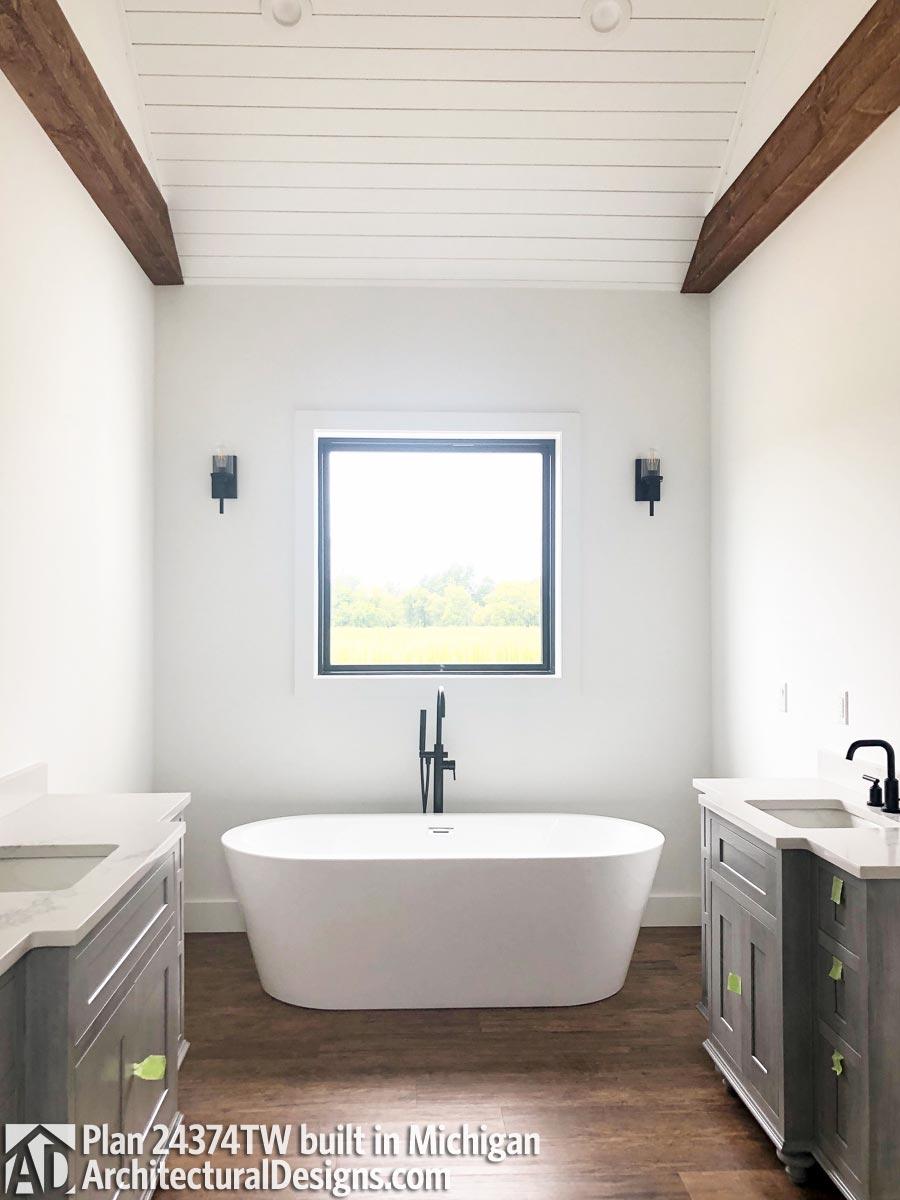 Client Photo id:  347912