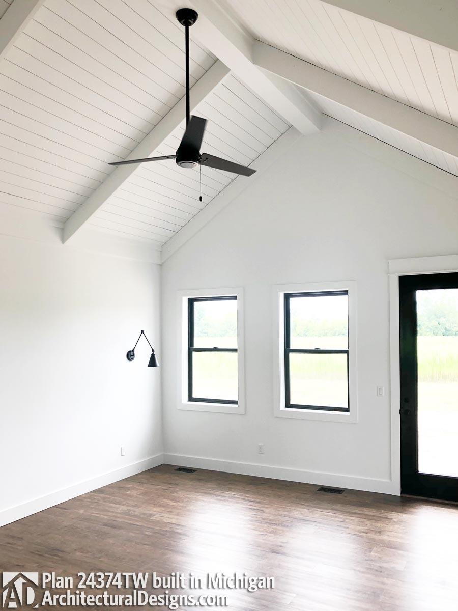 Client Photo id:  347914