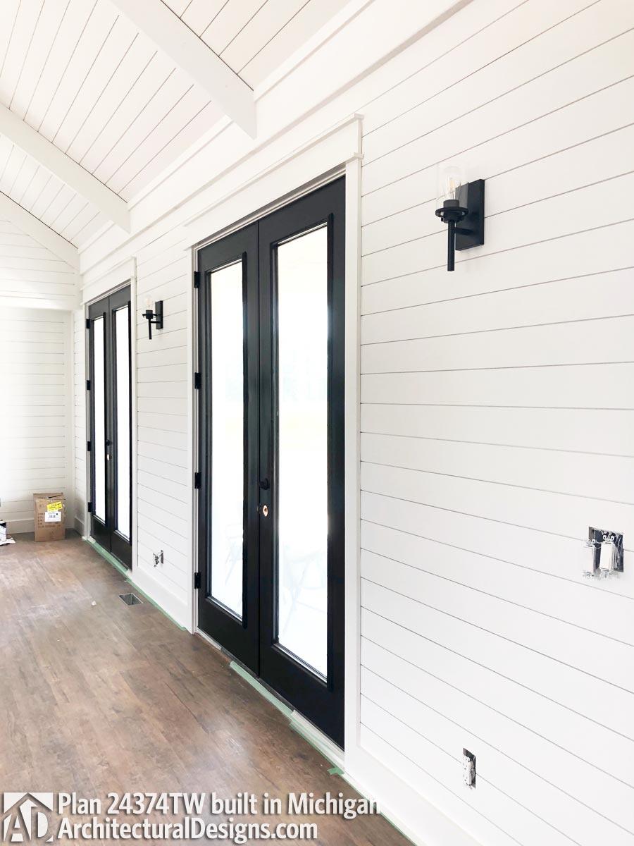 Client Photo id:  347915