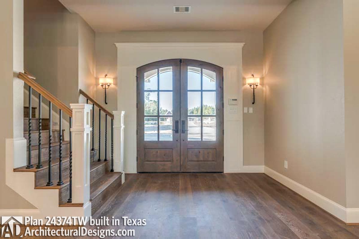 Client Photo id:  295730