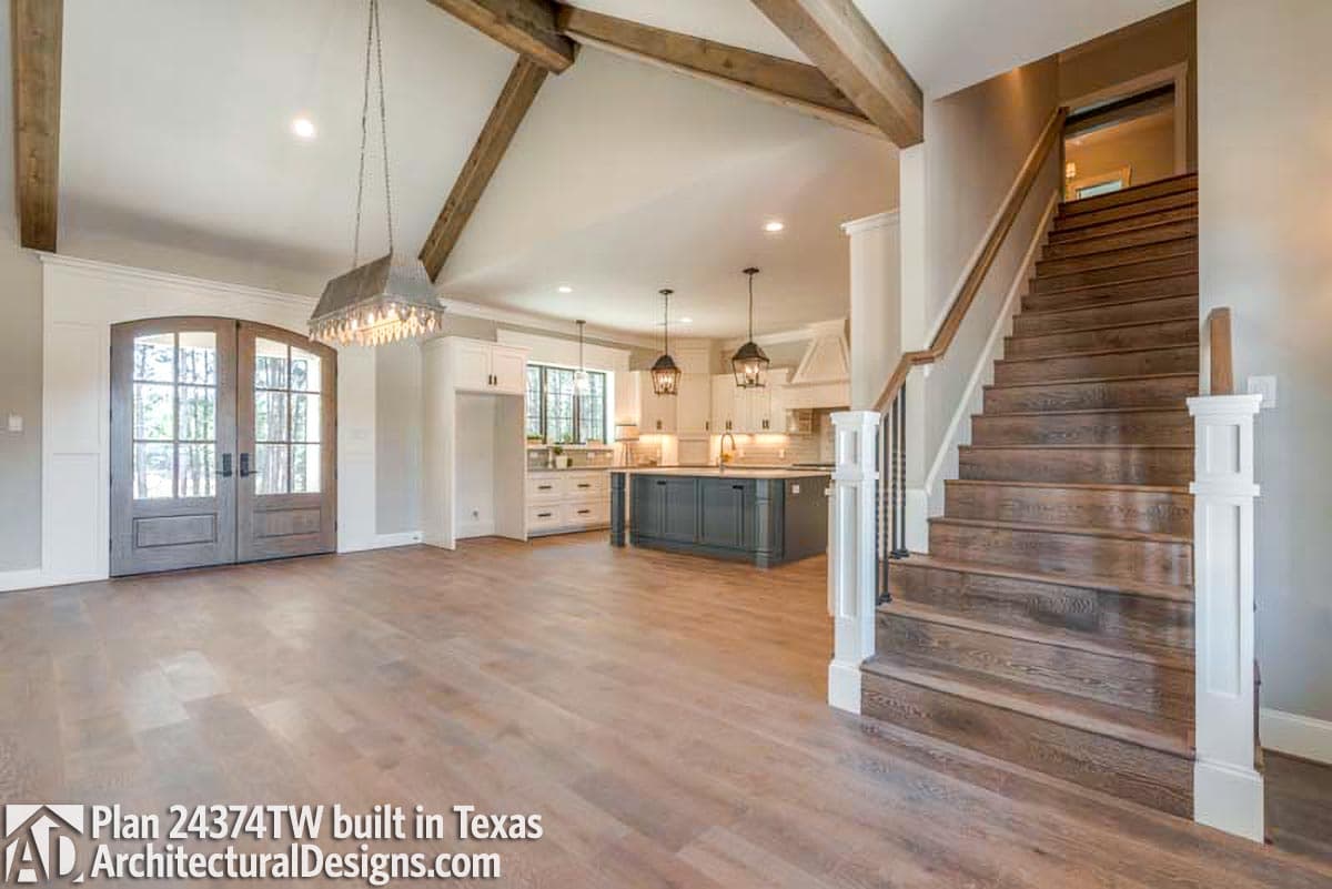 Client Photo id:  295731