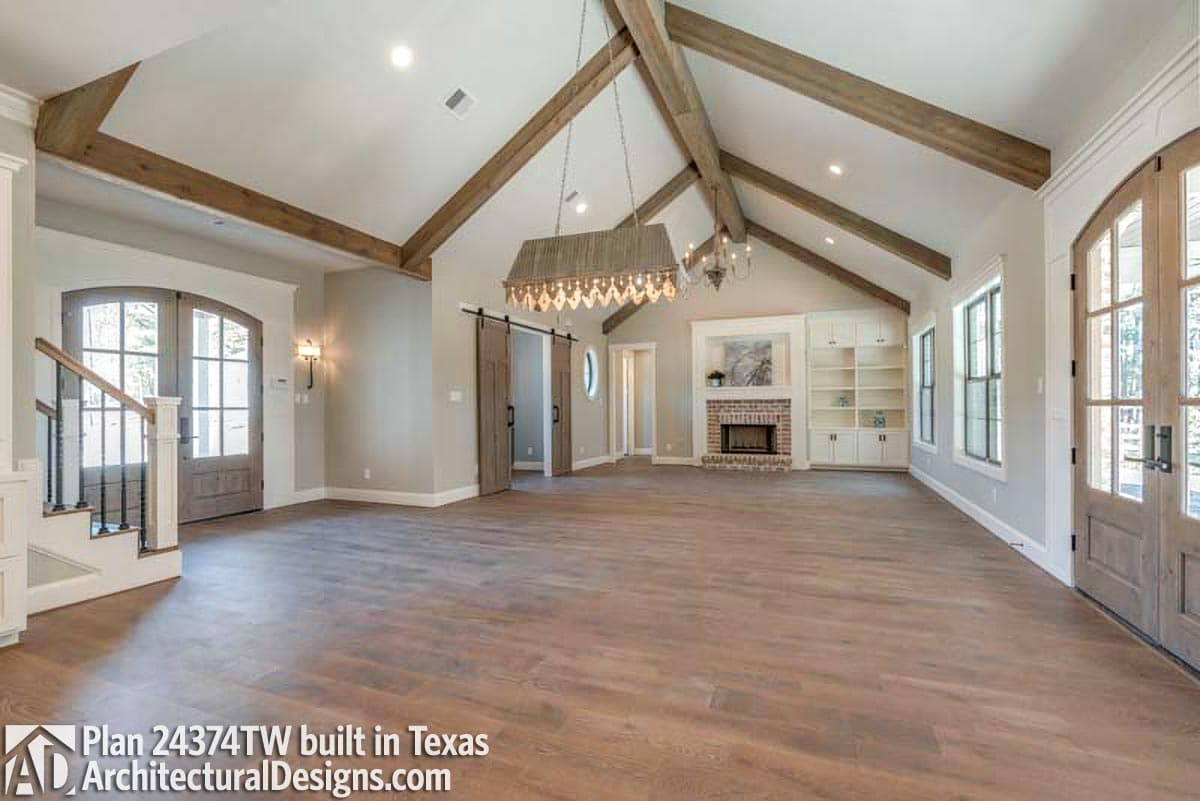 Client Photo id:  295732