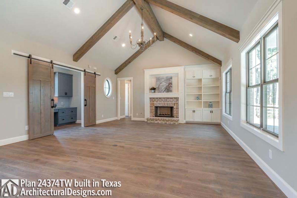 Client Photo id:  295733