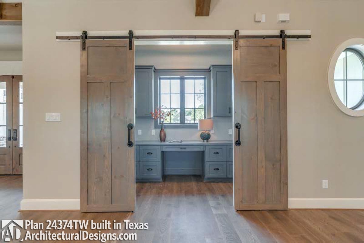 Client Photo id:  295735