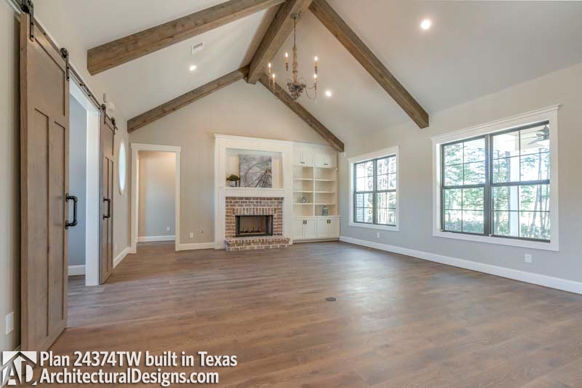 Client Photo id:  295737