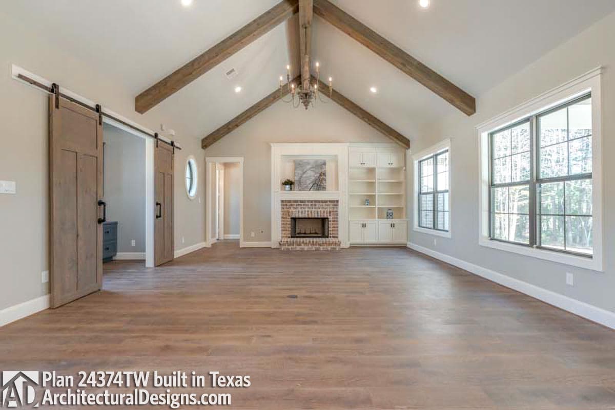 Client Photo id:  295739