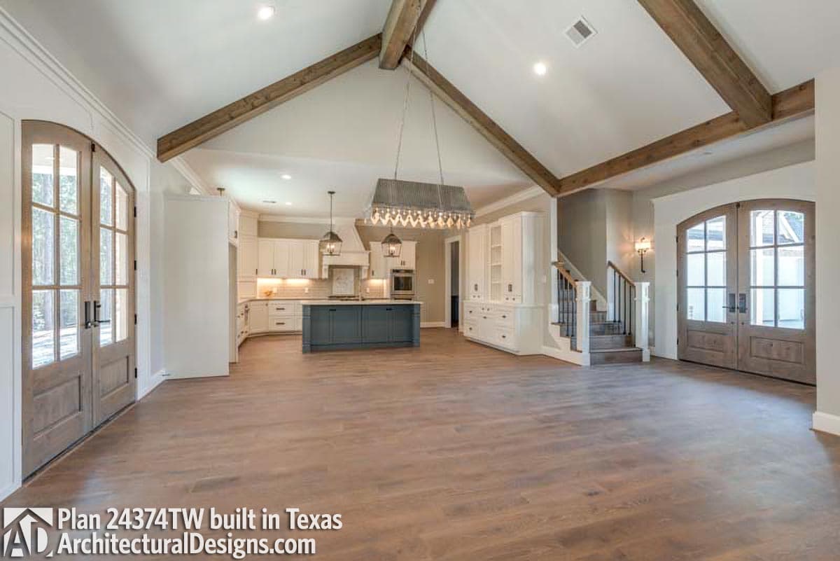 Client Photo id:  295741